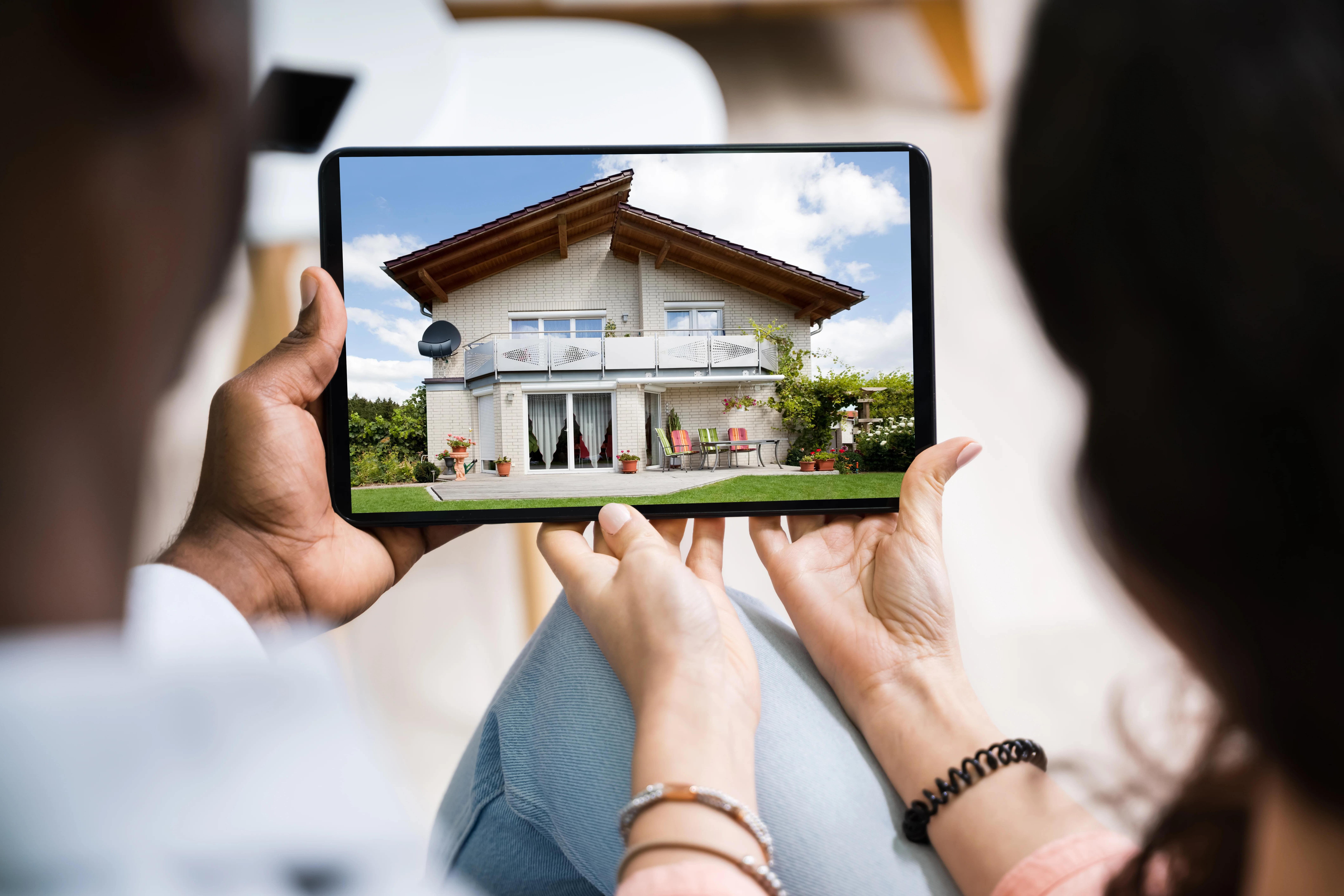 Viewing a house on a tablet